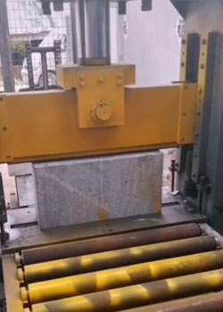 自然面劈石機生產流程